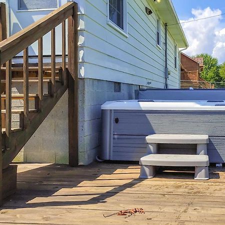Dog-Friendly Fayetteville Home With Hot Tub! Eksteriør bilde