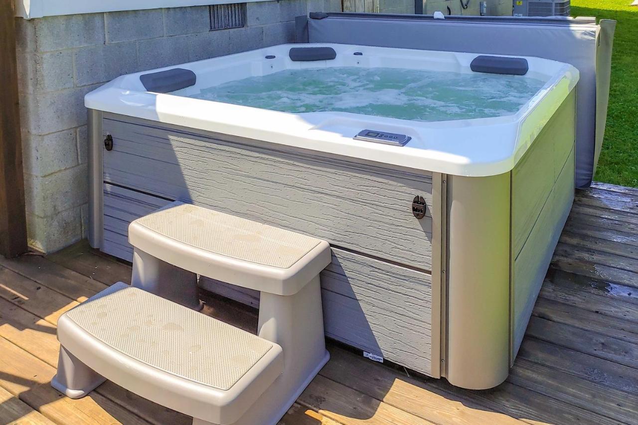 Dog-Friendly Fayetteville Home With Hot Tub! Eksteriør bilde